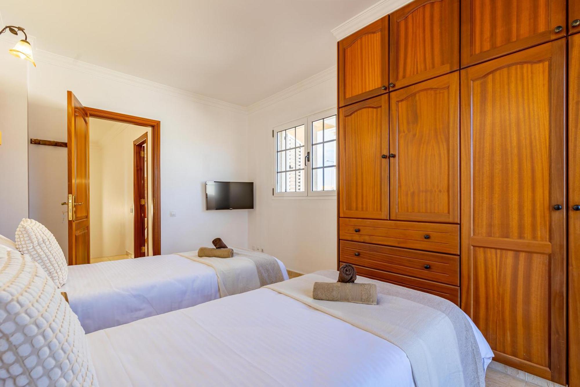 Canarian Holiday - Meloneras Hill Private *