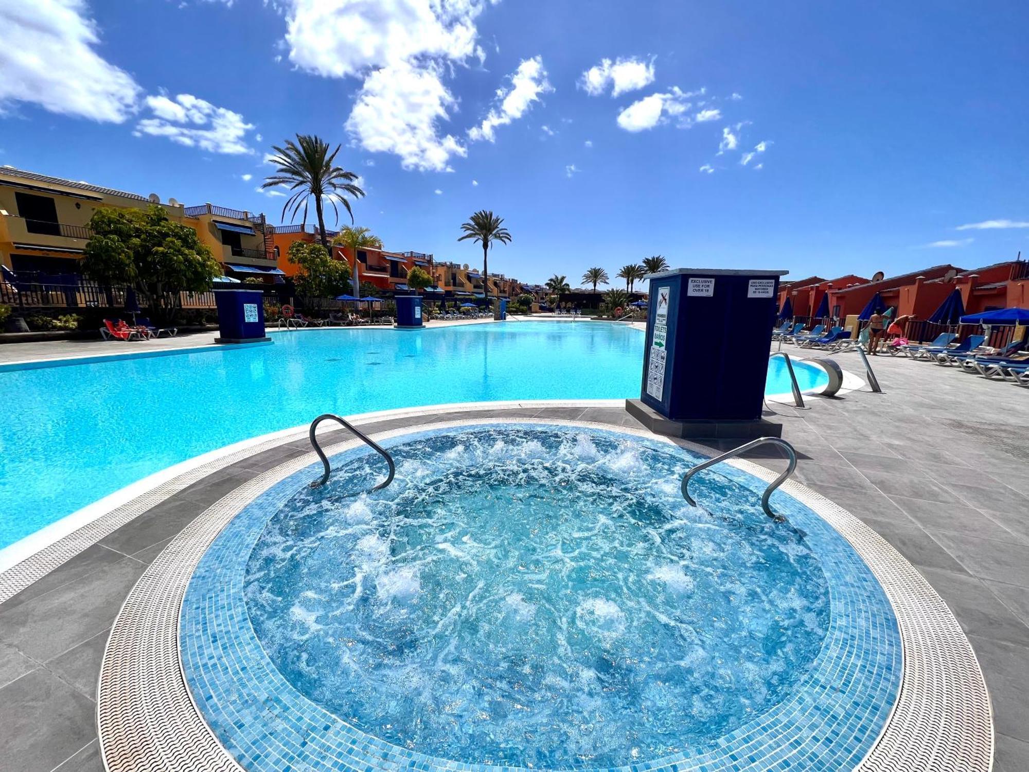 And Golf With Private Jacuzzi Maspalomas (Gran Canaria)