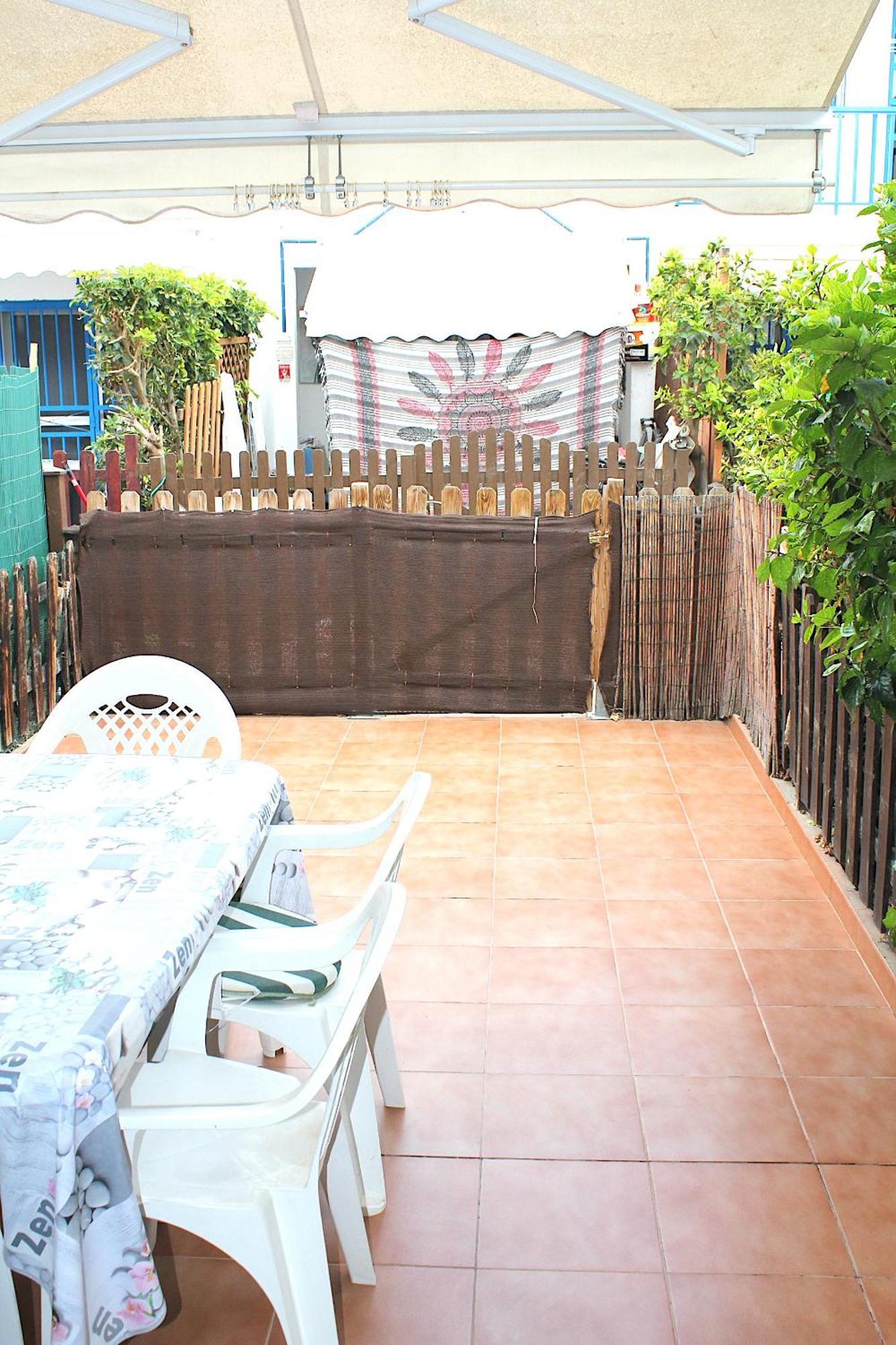 Huoneisto Playmar Bung 167