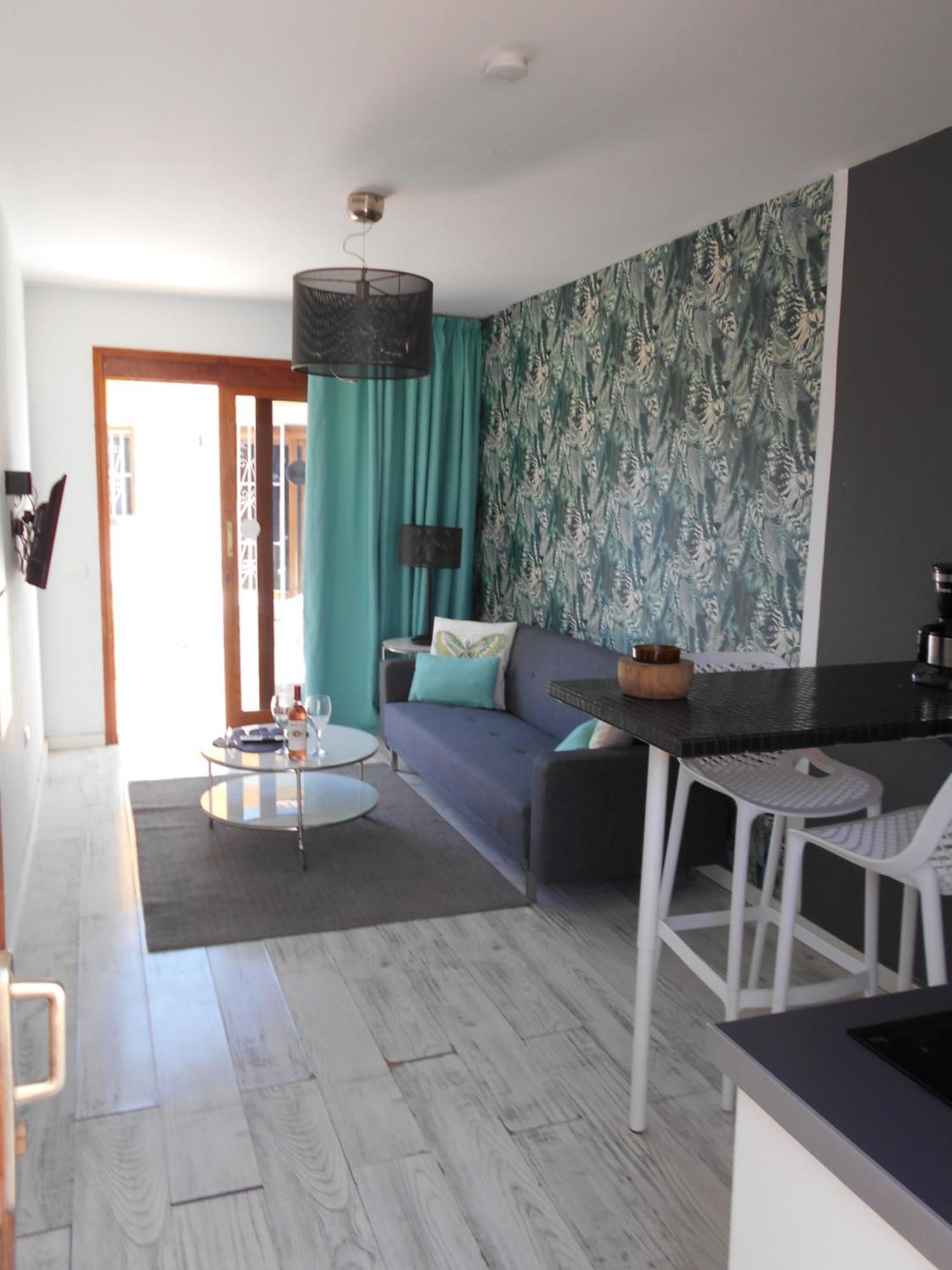 Apartment Boys Men Only Solo Hombres