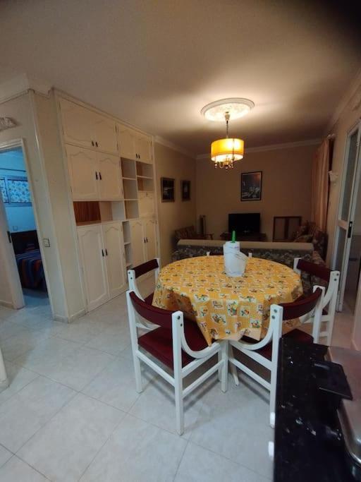 Tranquilo En San Agustin 1 Cama Doble Y Salon Con Sofas Camas Apartment