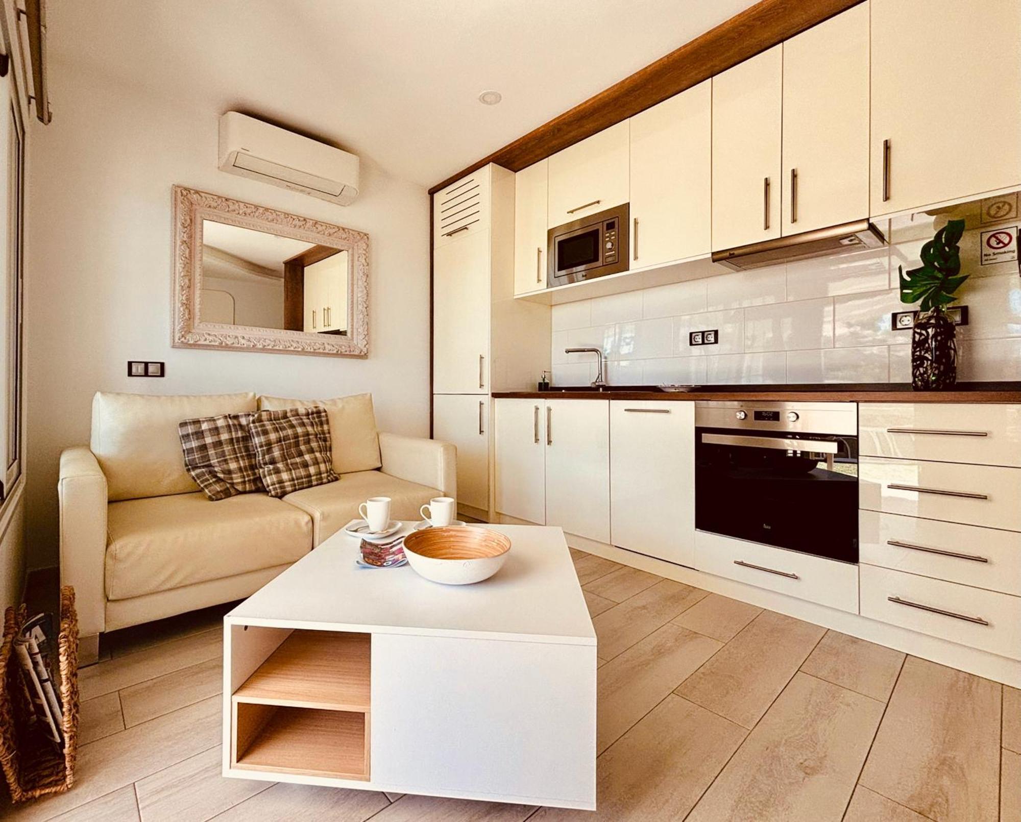 Click & Guest - El Relax Apartment