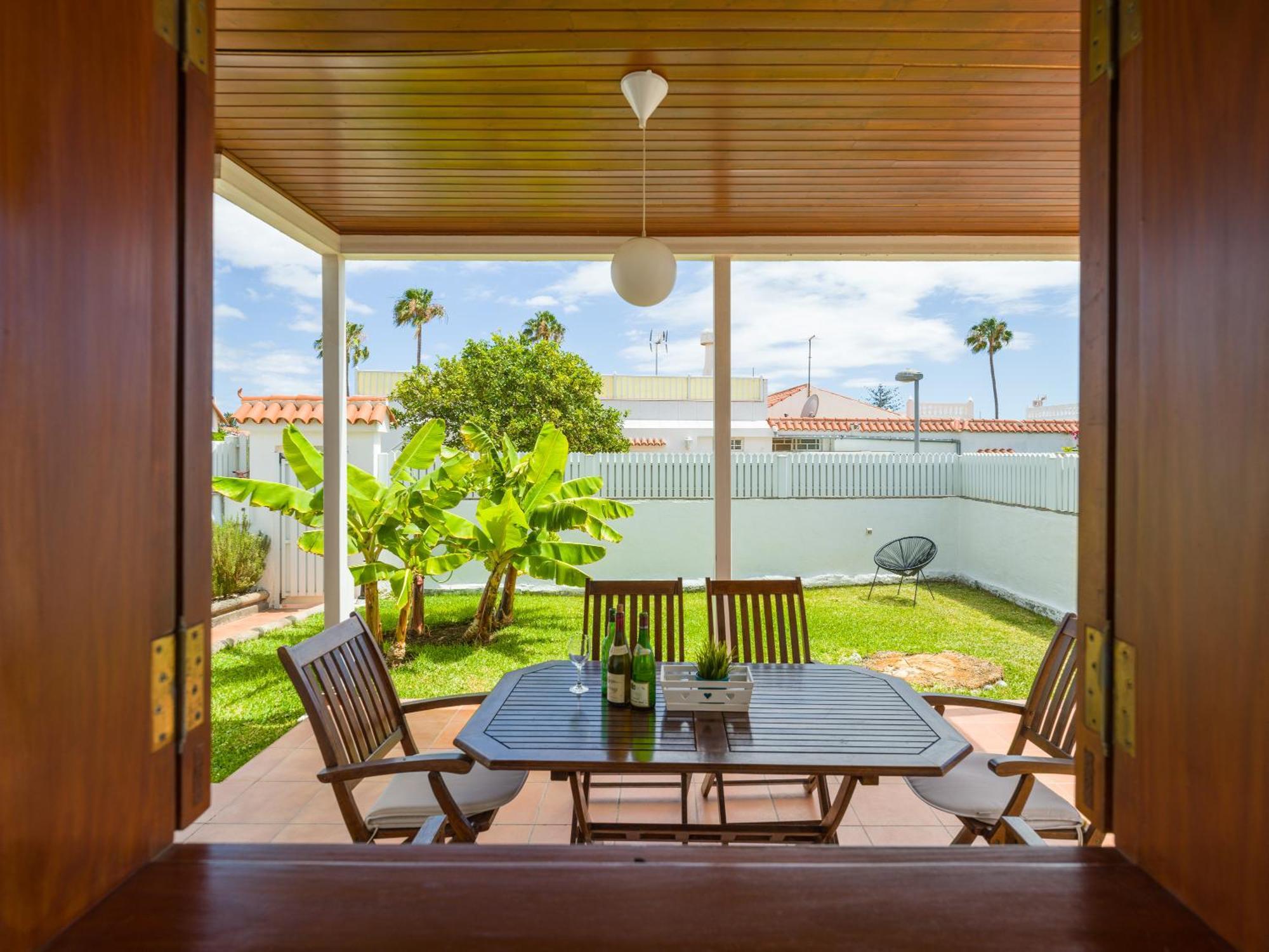 Banana House In Location By Tenpropertiesgc *