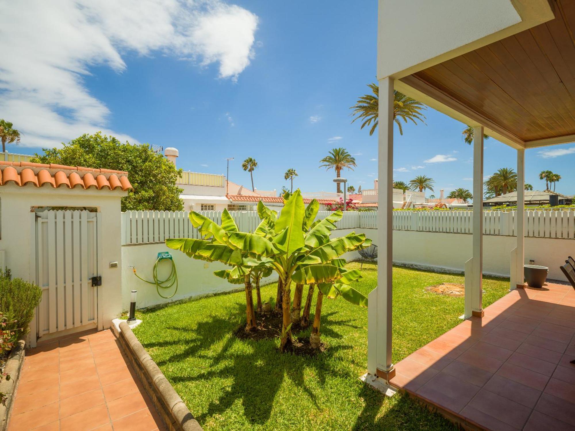 Holiday home Banana House In Location By Tenpropertiesgc *