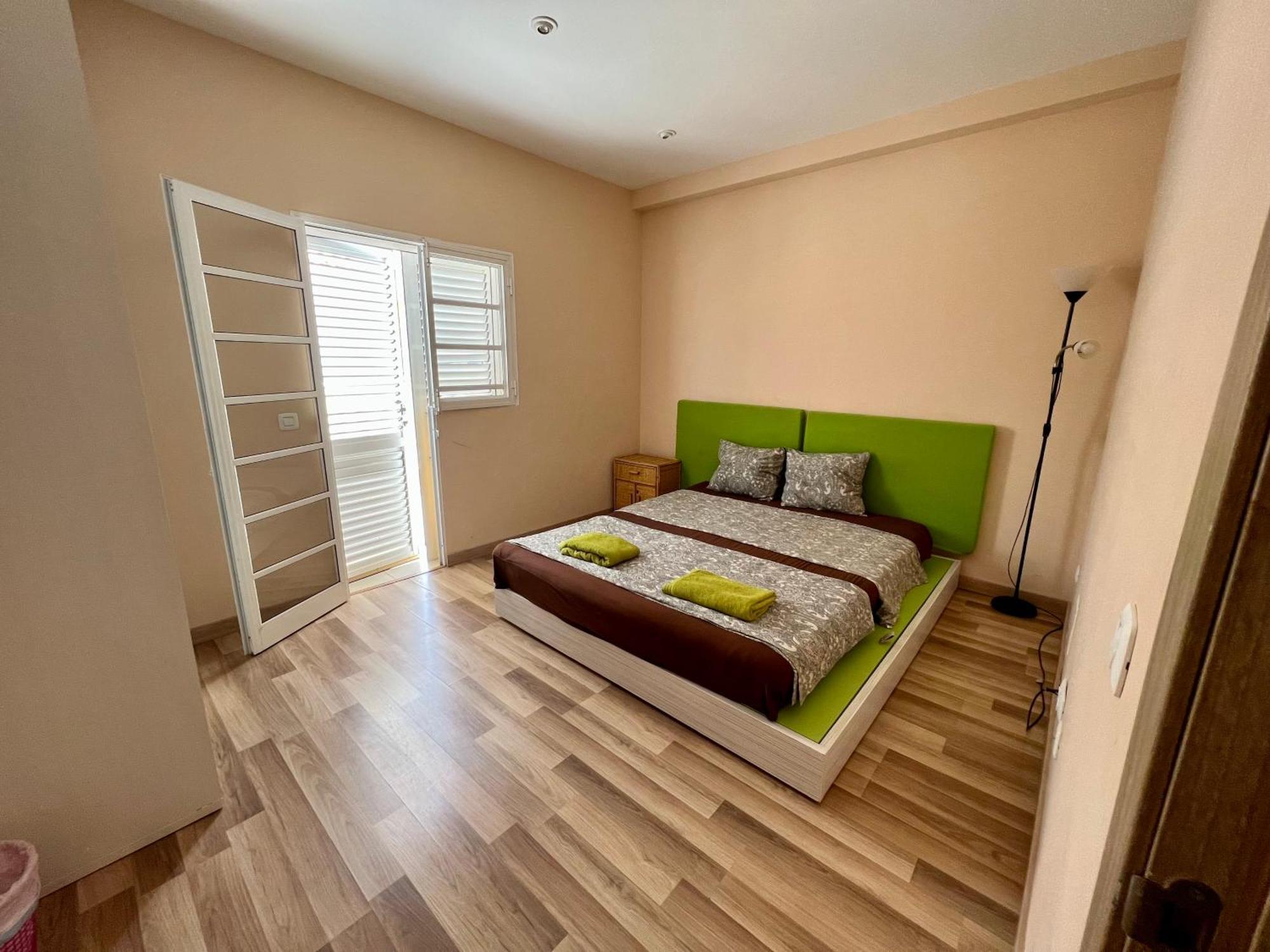 Guest house 