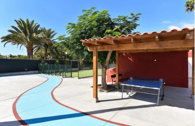 Moderno Con Bicicletas Maspalomas (Gran Canaria)