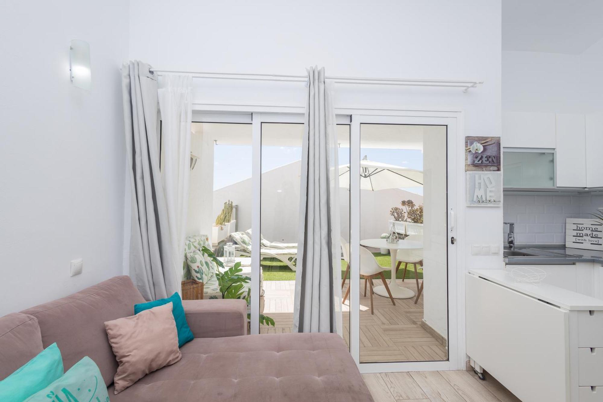 Playa Del Aguila Con Terraza Solarium *