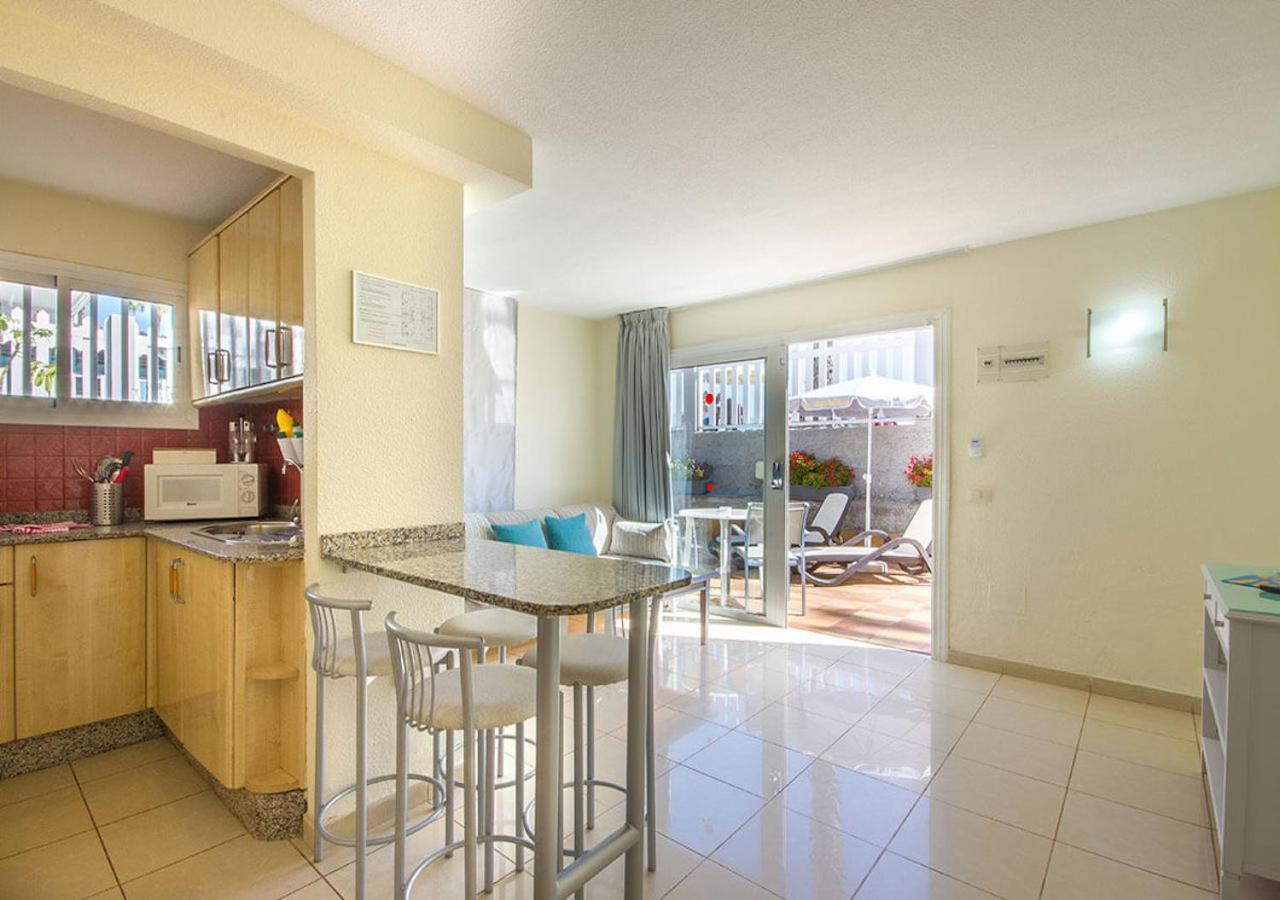Cocoteros Apartment *