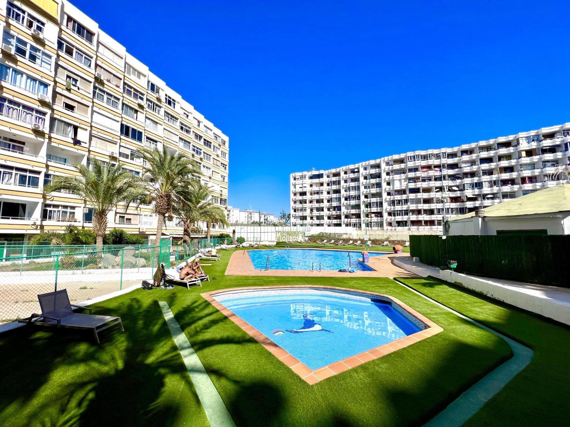 Beautiful 2-bed In Maspalomas Near Yumbo Apartment