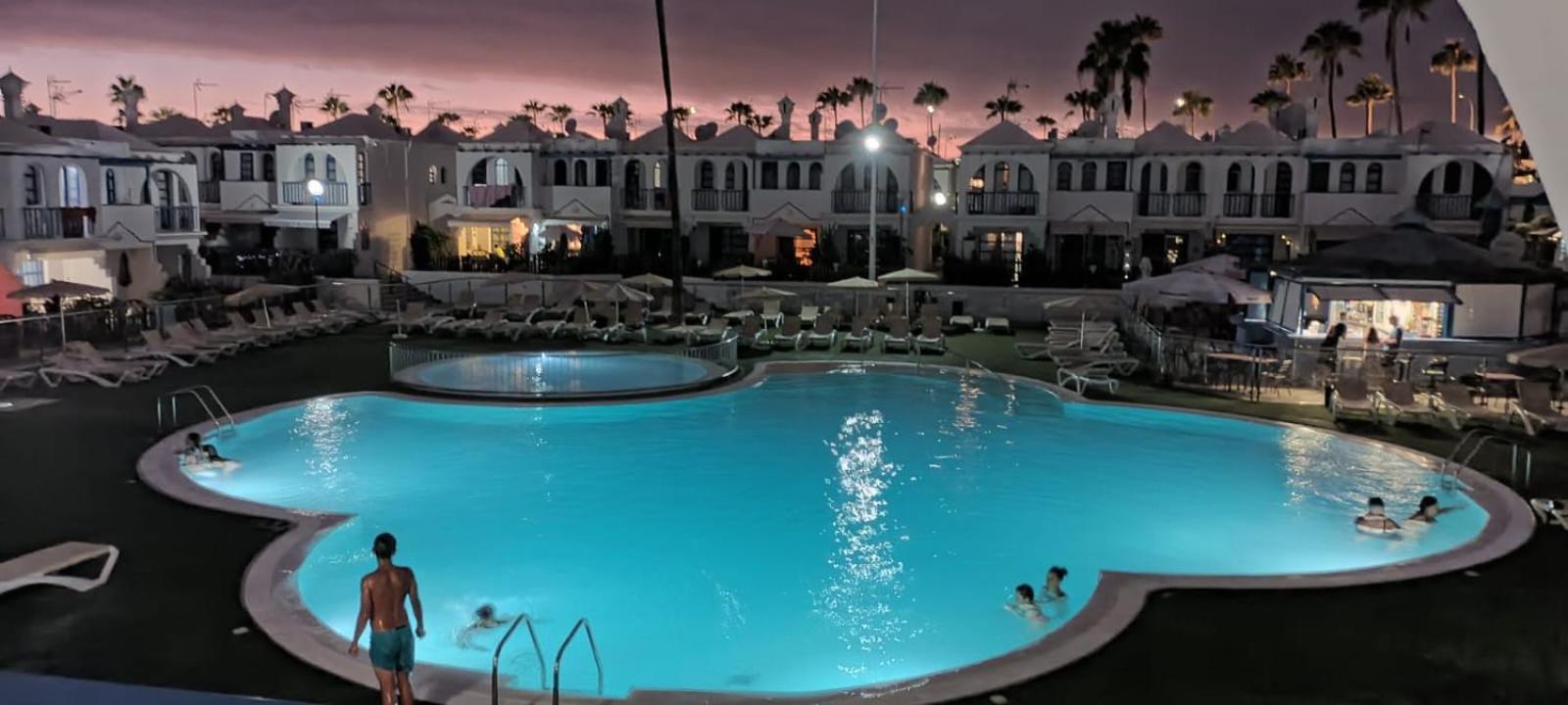 Delightful Playmar: Comfort And Convenience In Maspalomas, Steps Away From Shopping Centers And Beaches Appartement Maspalomas (Gran Canaria)