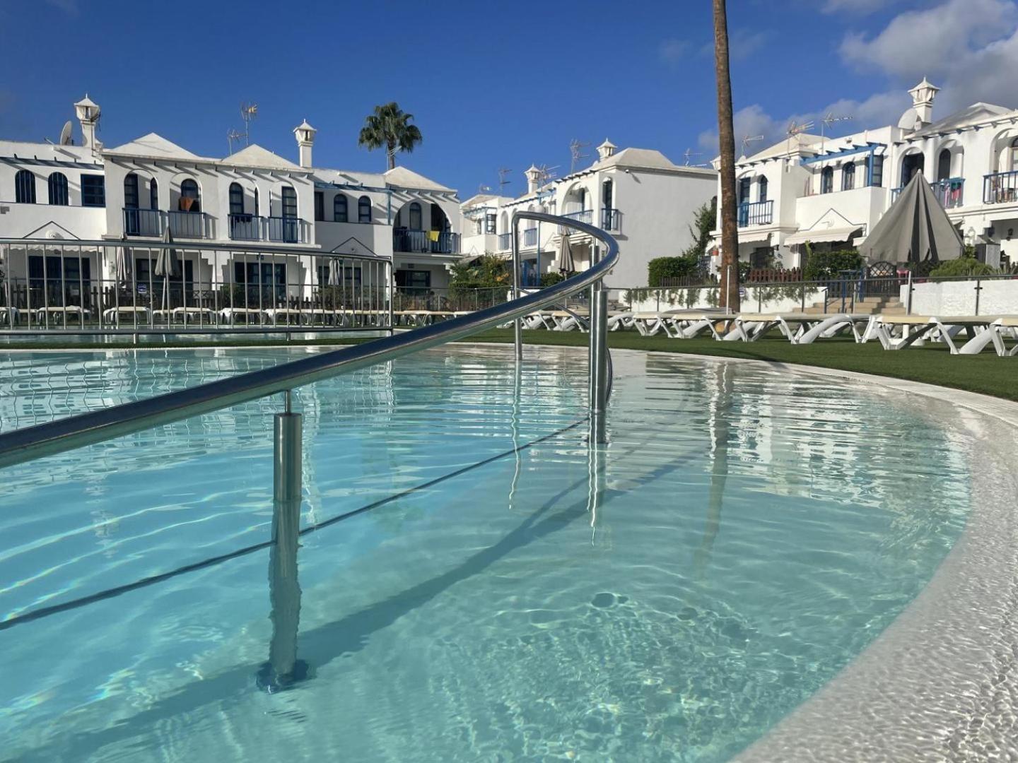 Playmar Pool By Wave