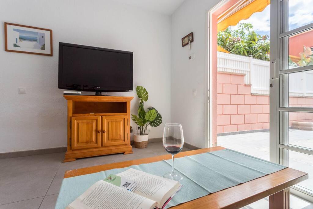 Apartment Con Terraza Y Piscina