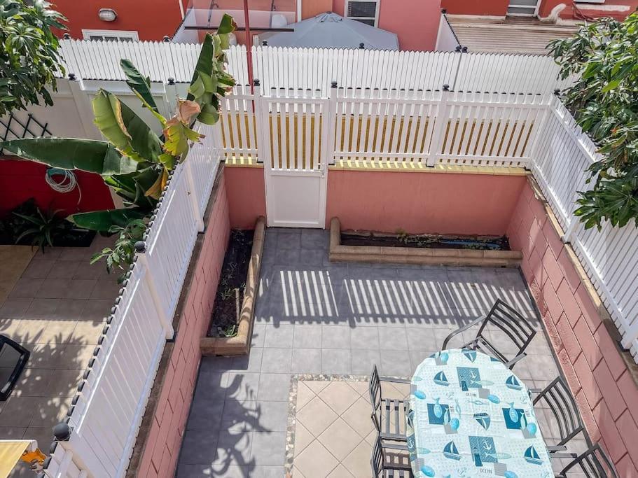 Apartment Con Terraza Y Piscina *