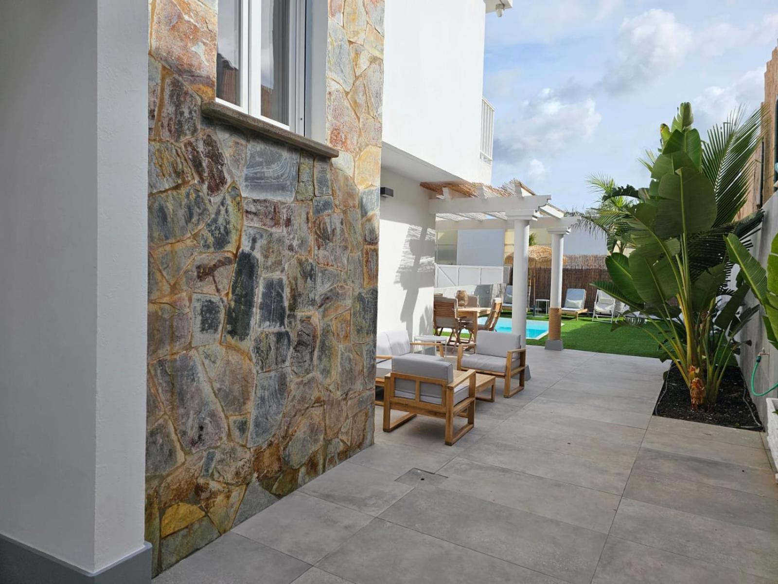 Villa Victoria Rocas *