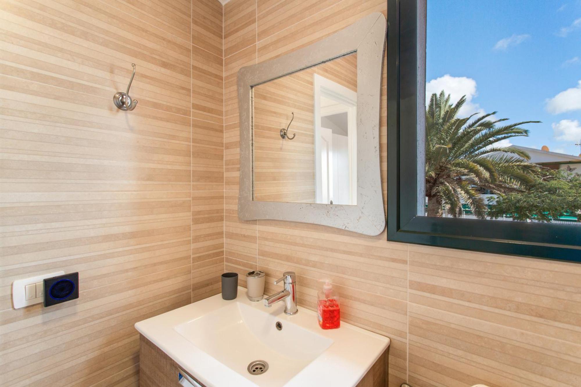 En Parrales Apartment *