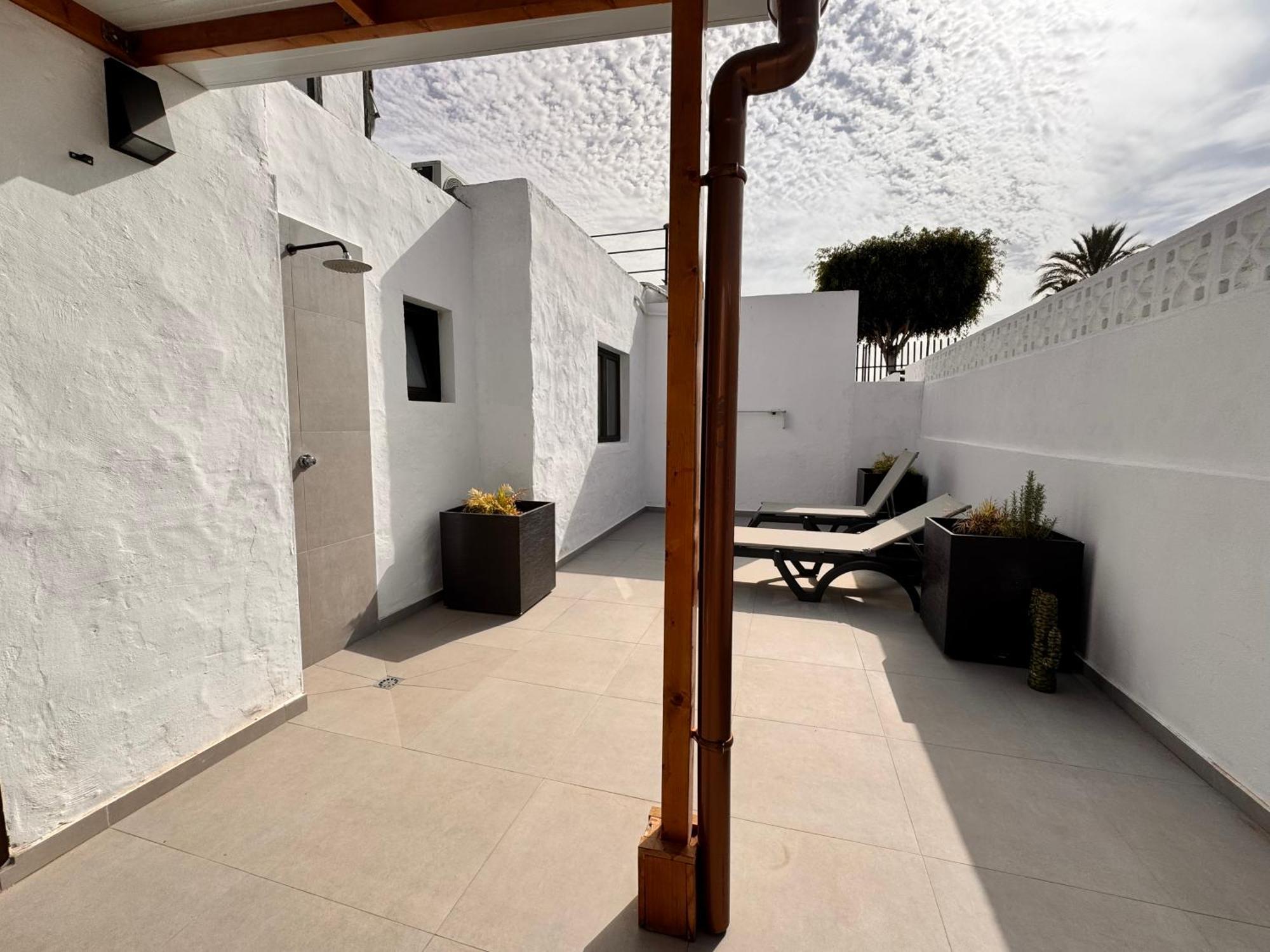 Yumbo Rainbow Homes A * Maspalomas (Gran Canaria)