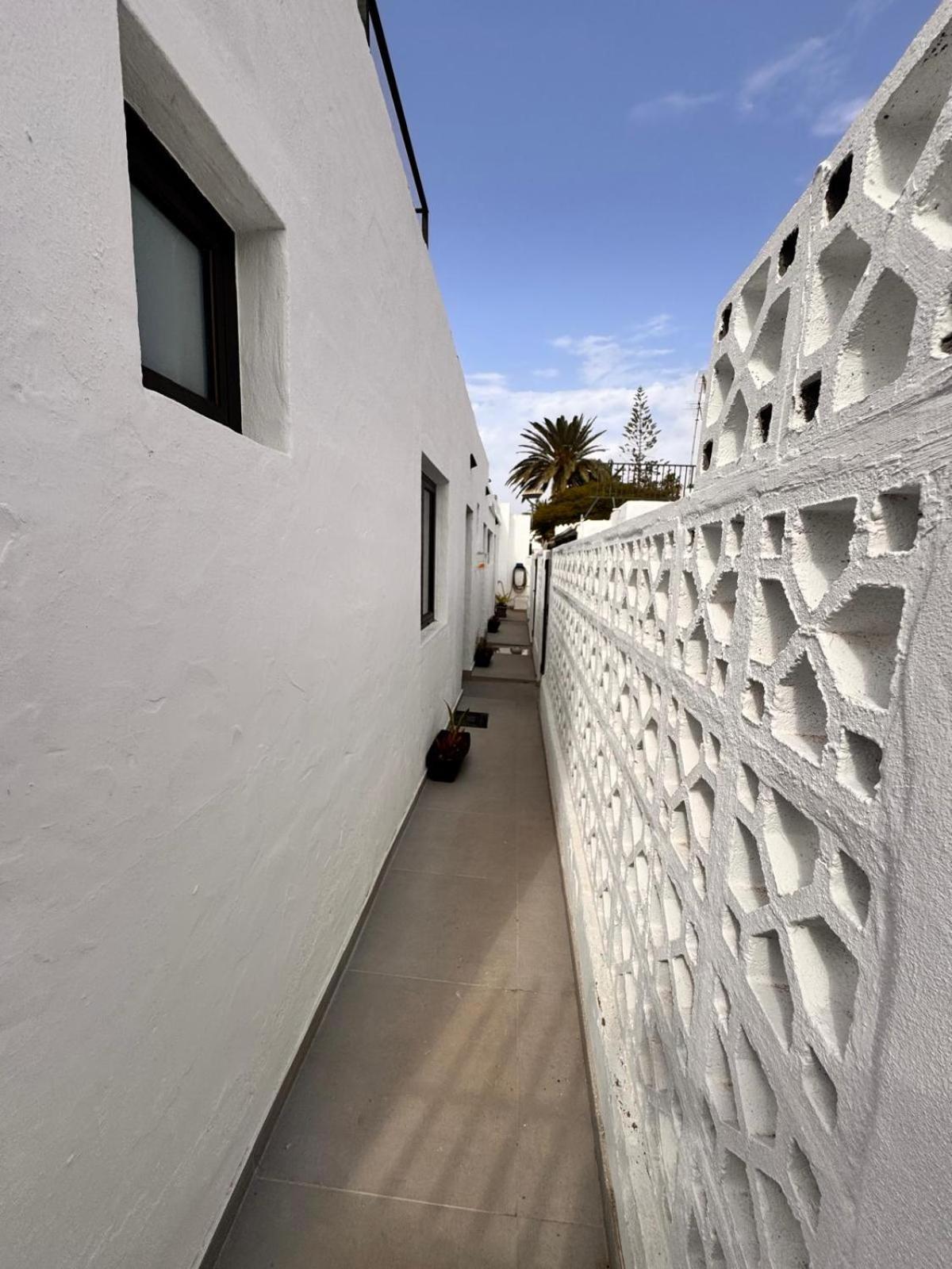 Yumbo Rainbow Homes C * Maspalomas (Gran Canaria)