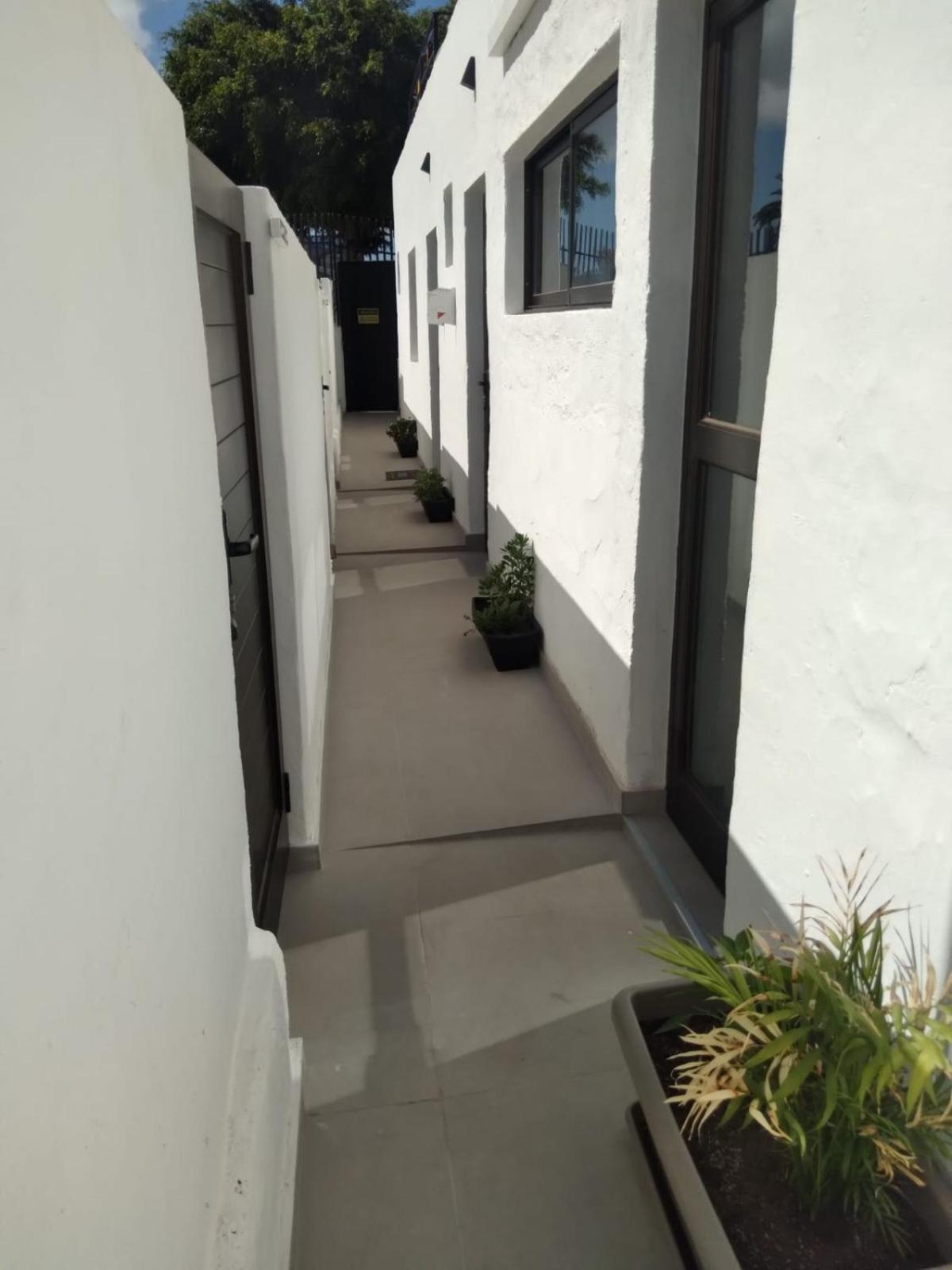 Yumbo Rainbow Homes C Case de vacanță *