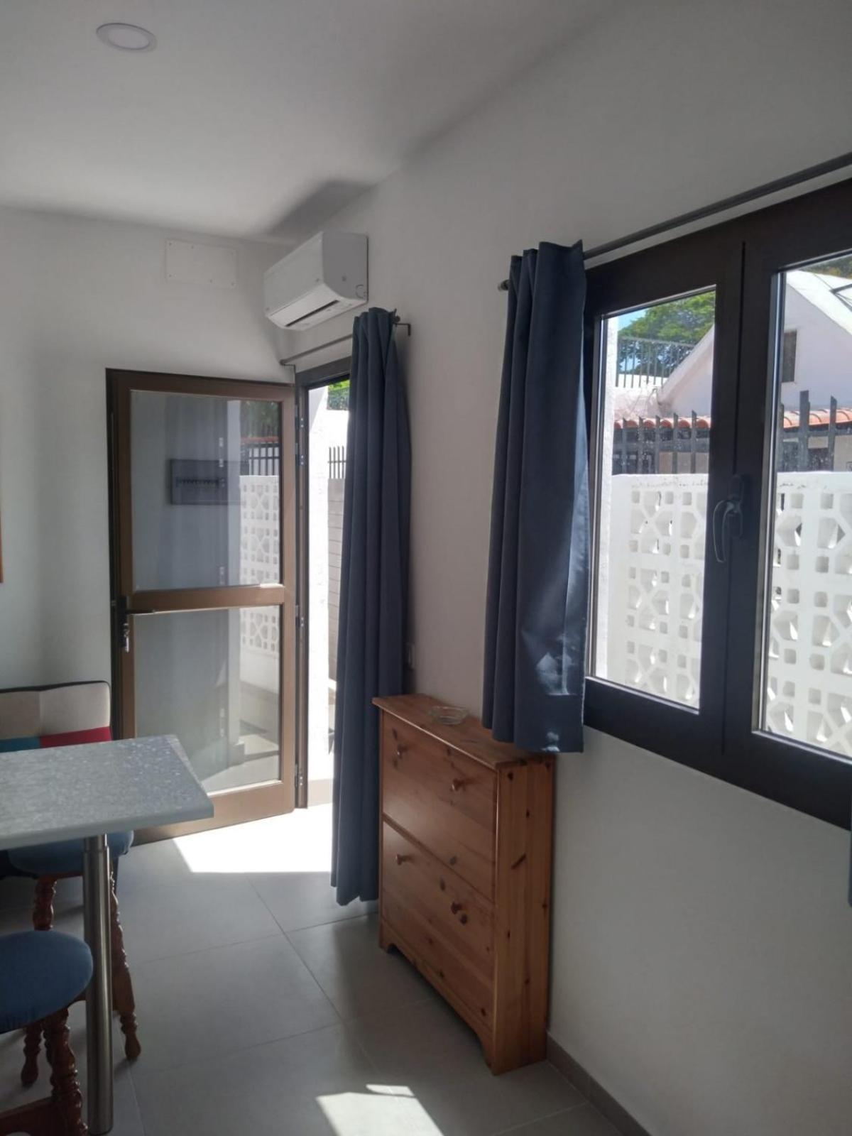 Yumbo Rainbow Homes C Case de vacanță Maspalomas (Gran Canaria)