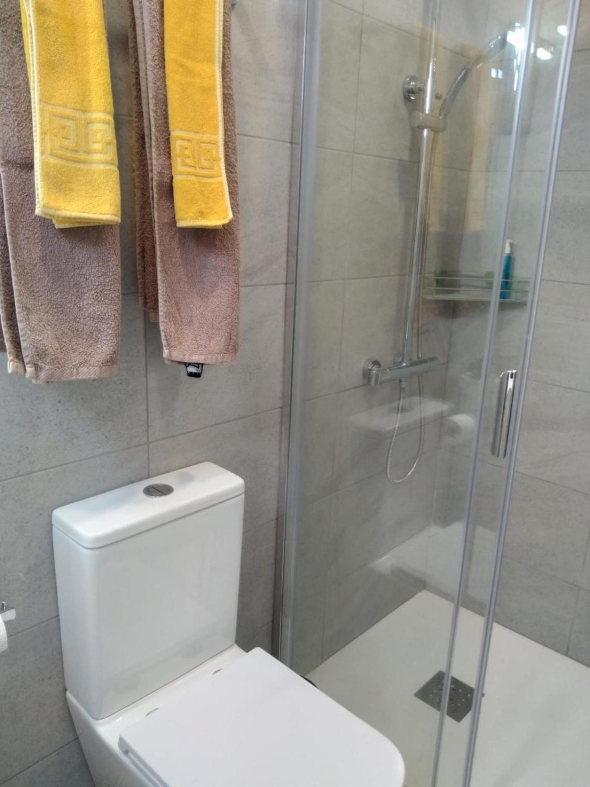 Yumbo Rainbow Homes C