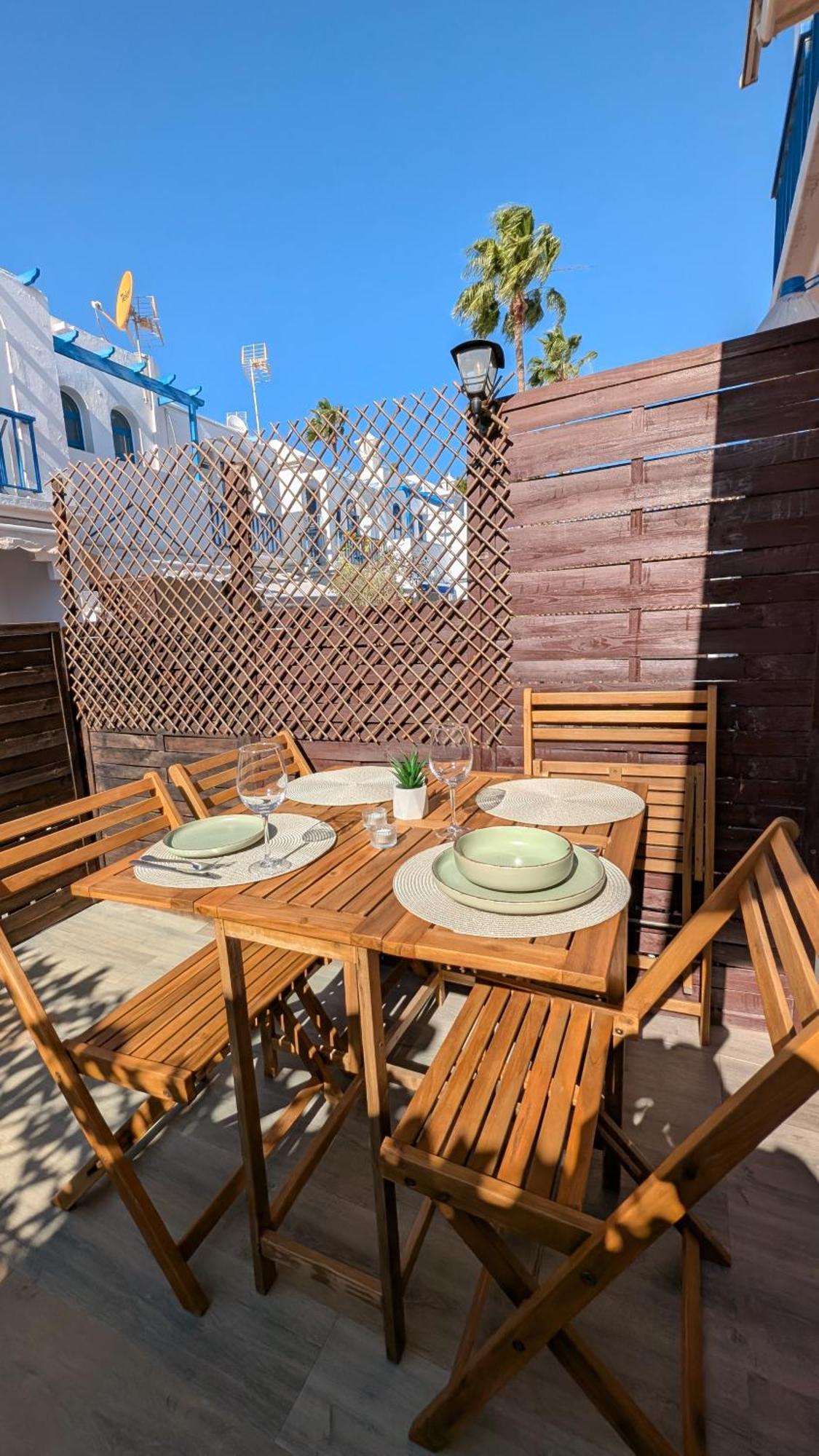 Ferienhaus Cosy With Terrace & Jacuzzi *