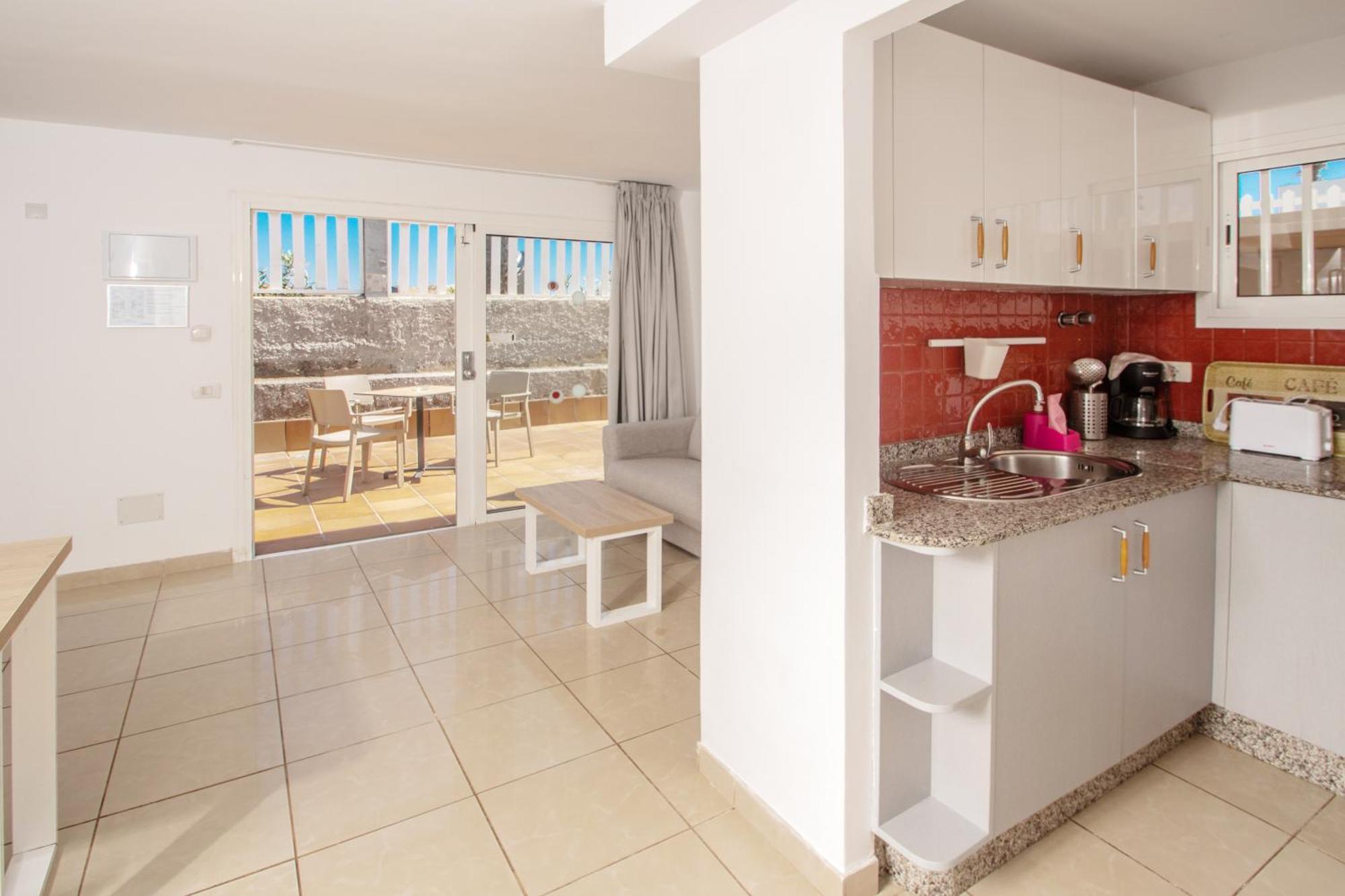 Cocoteros Apartment