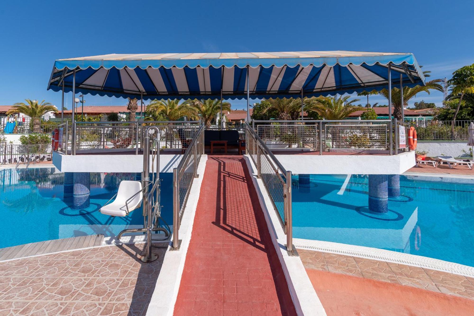 Home2book Vibrant Stay, Pool & Terrace Apartment