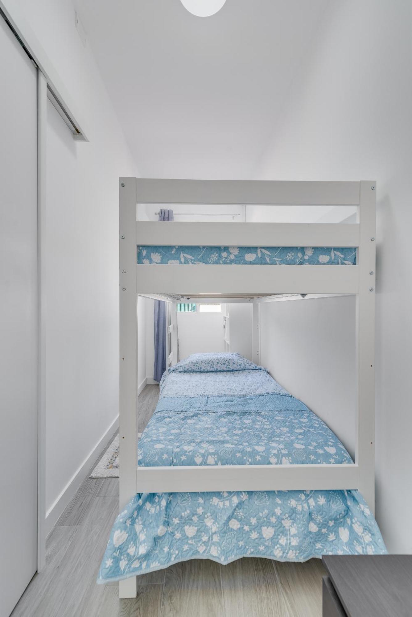 Apartment Home2book Vibrant Stay, Pool & Terrace