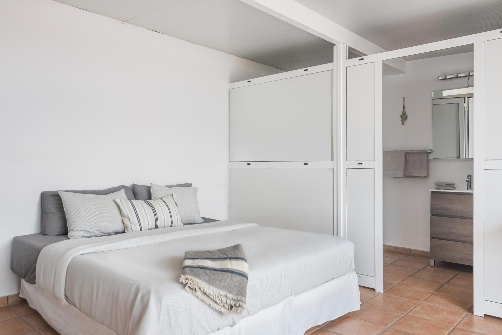 Casa Lex I Ocean & Sunrise Panorama I Steps From Dunes And I Private 50 Sqm Terrace I Pool Huoneisto