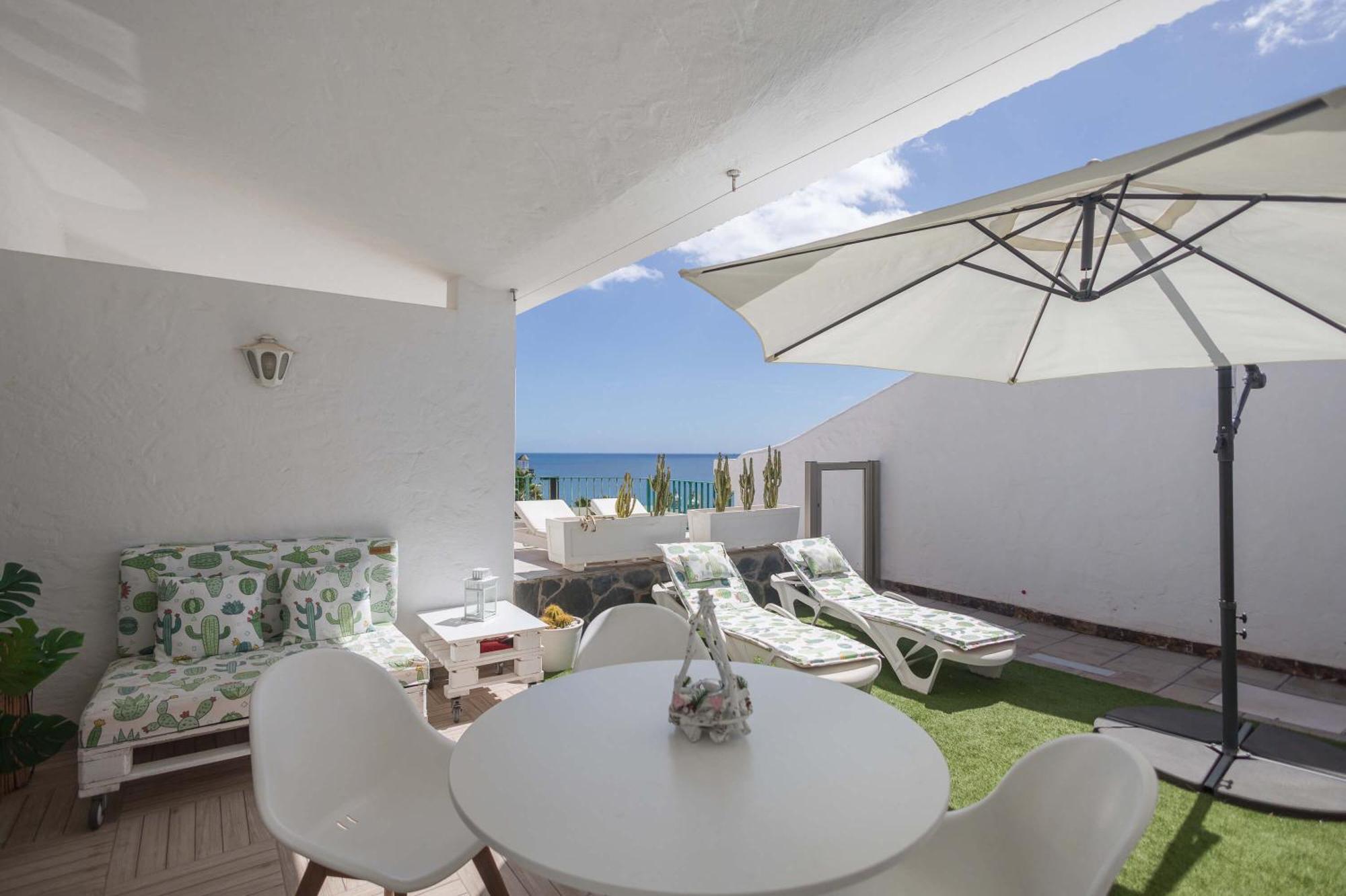 Playa Del Aguila Con Terraza Solarium
