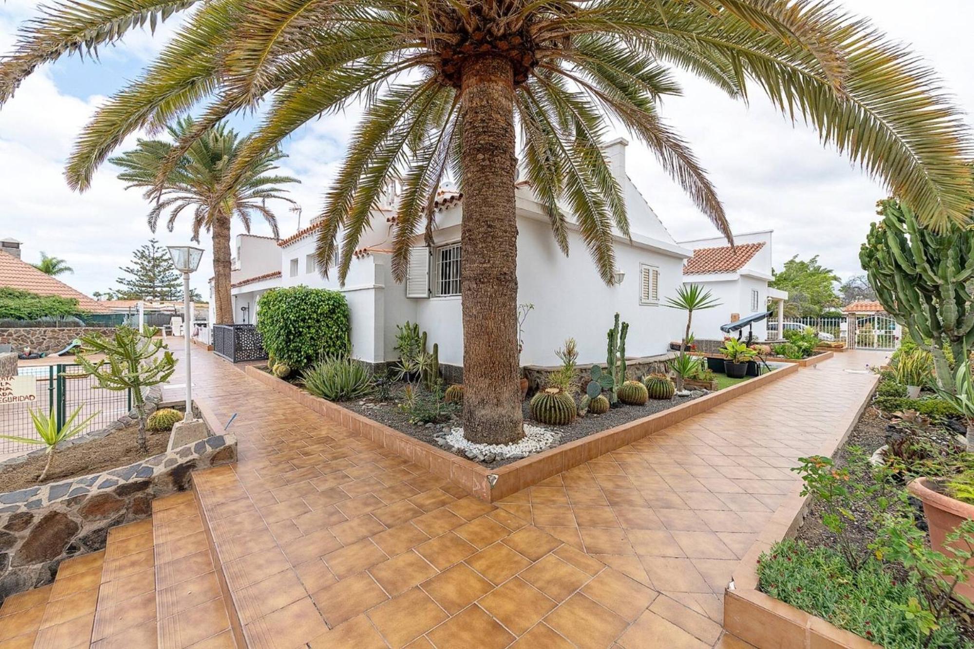 Elegant Bungalow,views,swimming Pool,golf Camp Hotel Maspalomas (Gran Canaria)