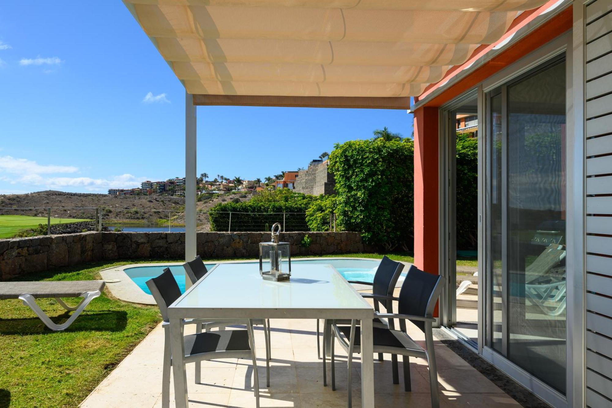 Villa In Salobre With Private Pool & Stunning View