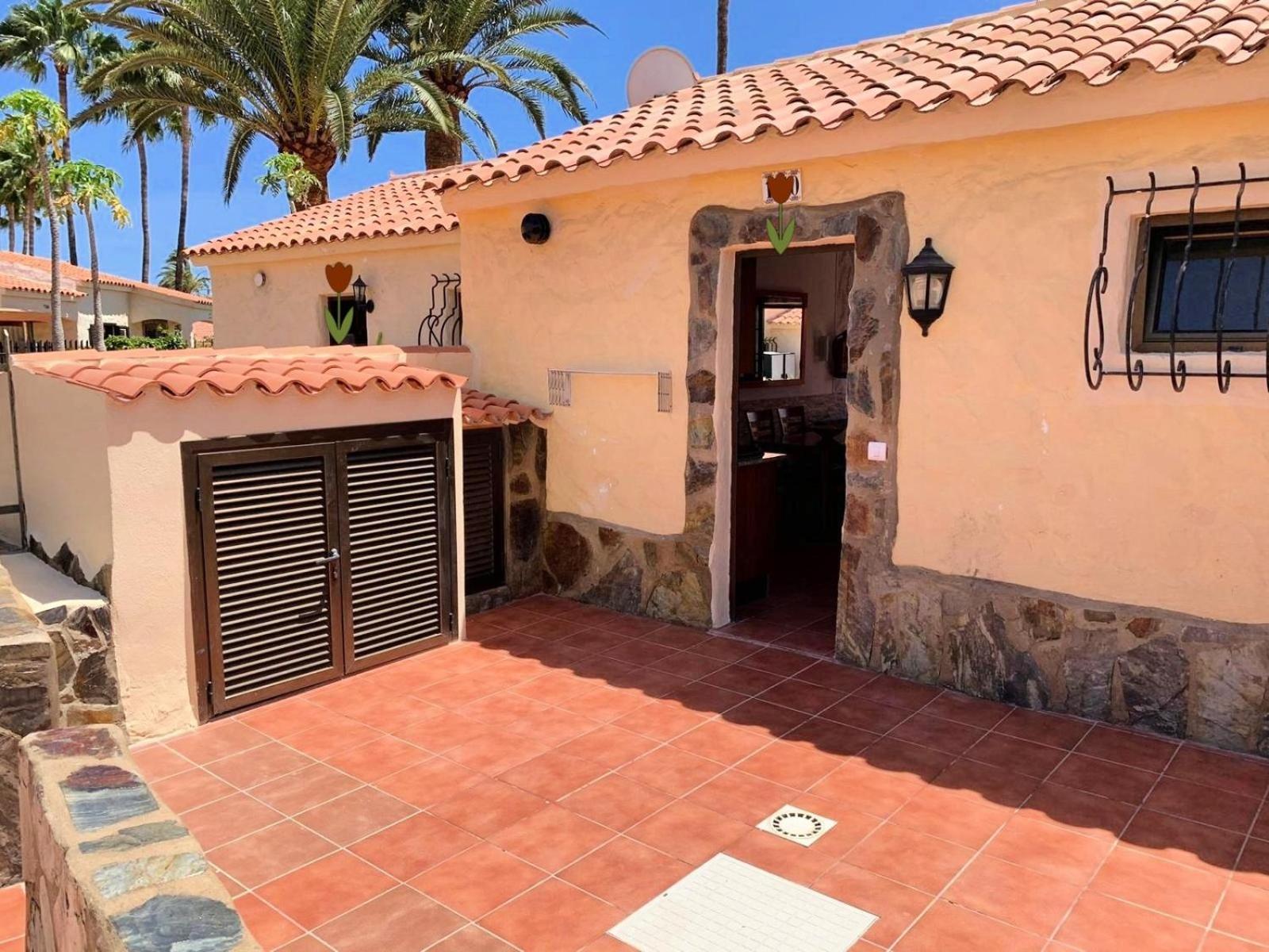 Sunny Haven In Playa Del Ingles Apartment