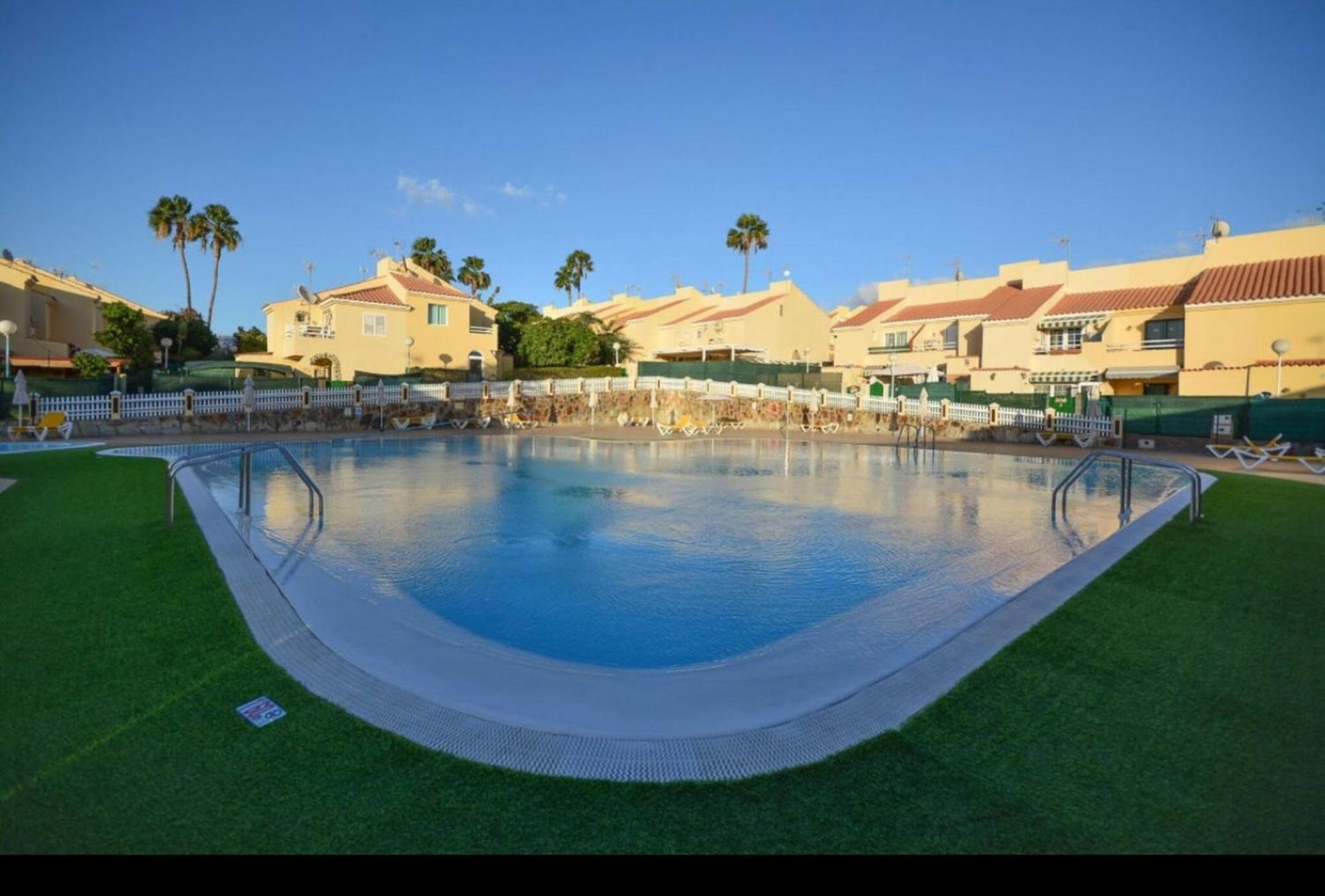 Hotel With Terrace Bbq Pool In