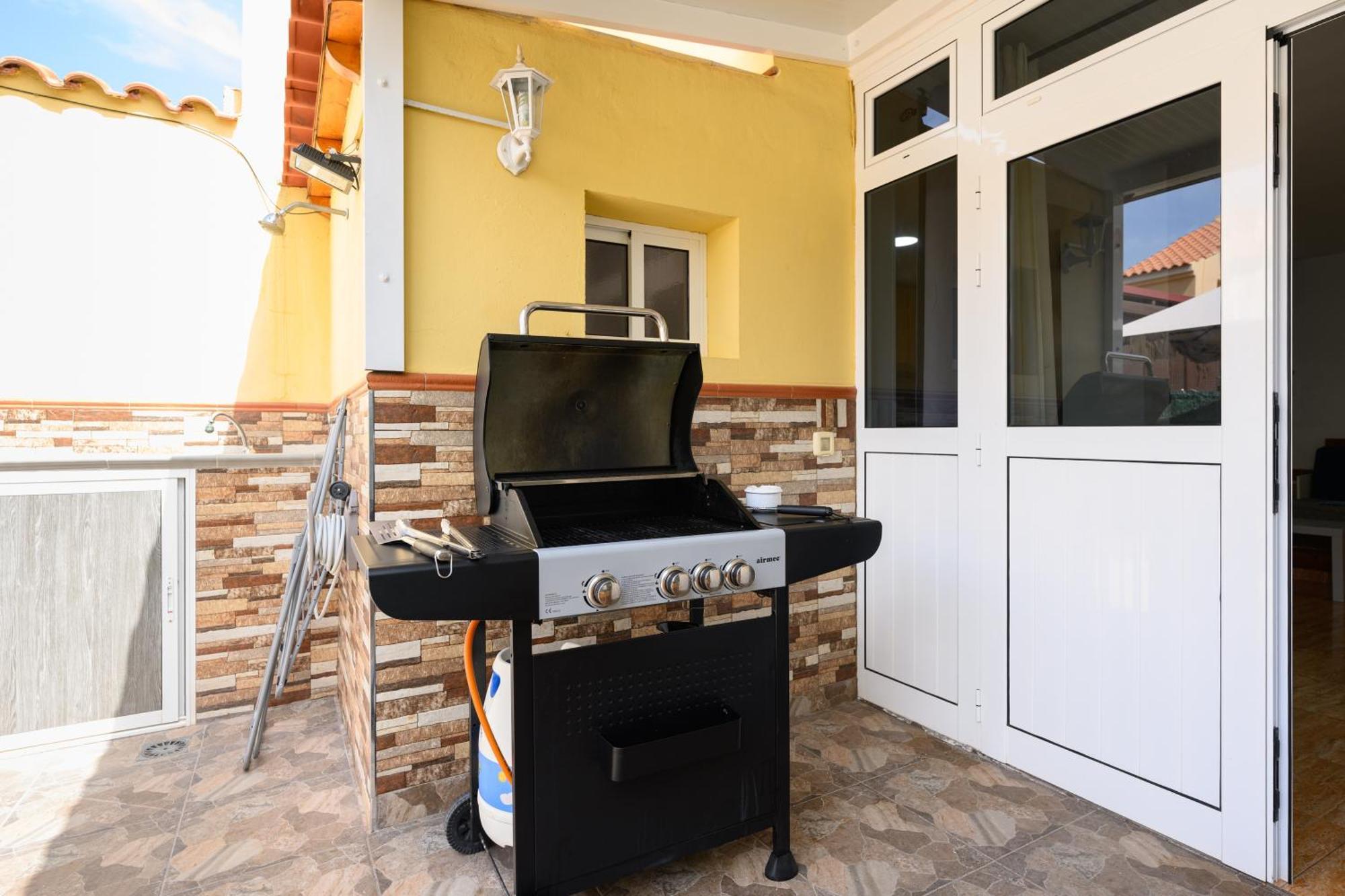 Hotel With Terrace Bbq Pool In *