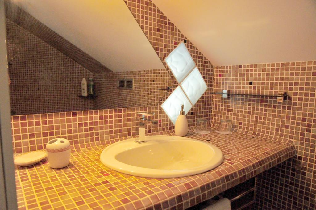 Villa World