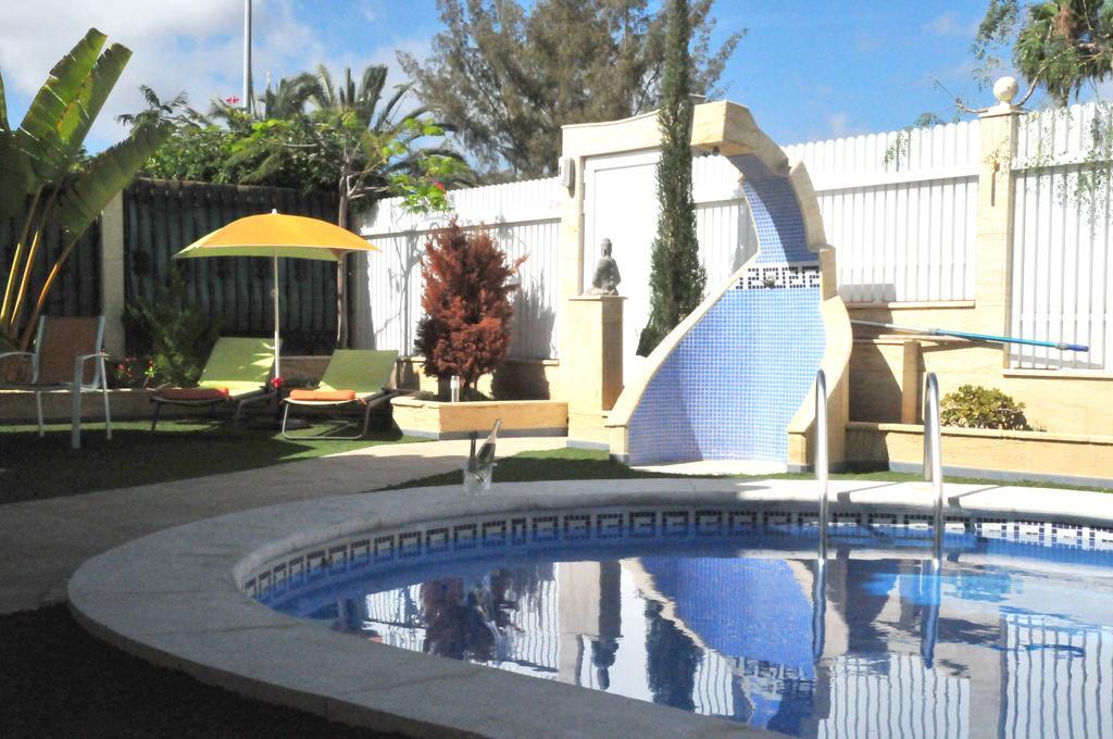 Villa World