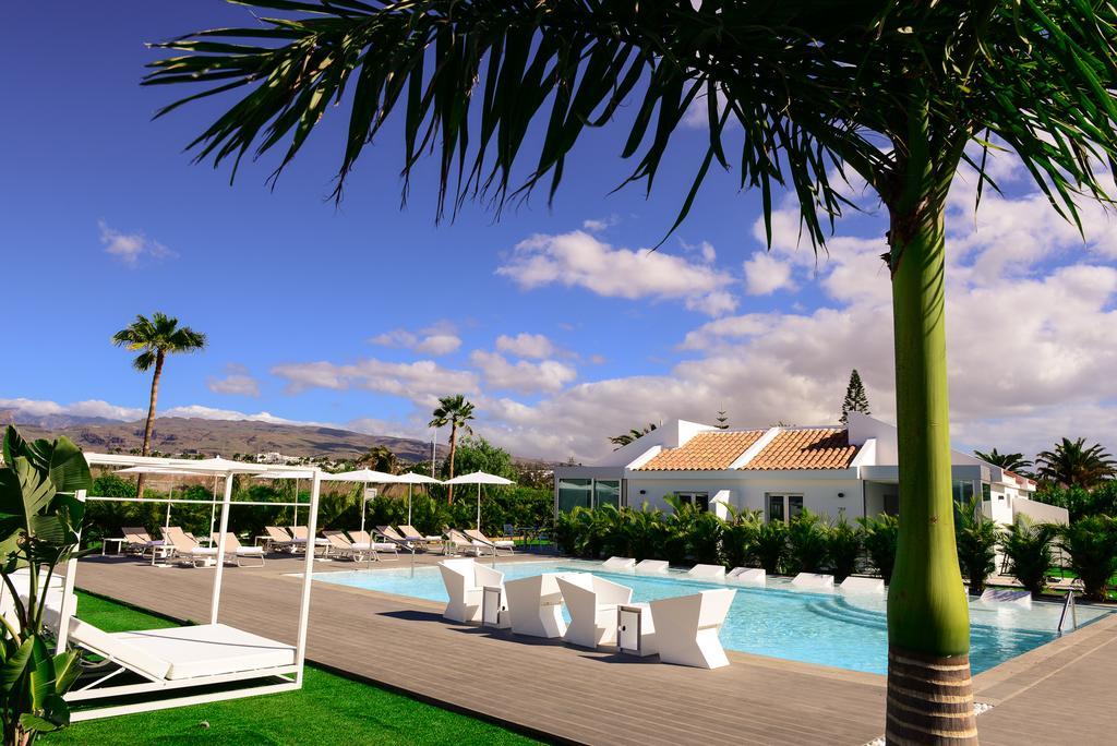 Seven & Wellness - Gay Men Only Hotel