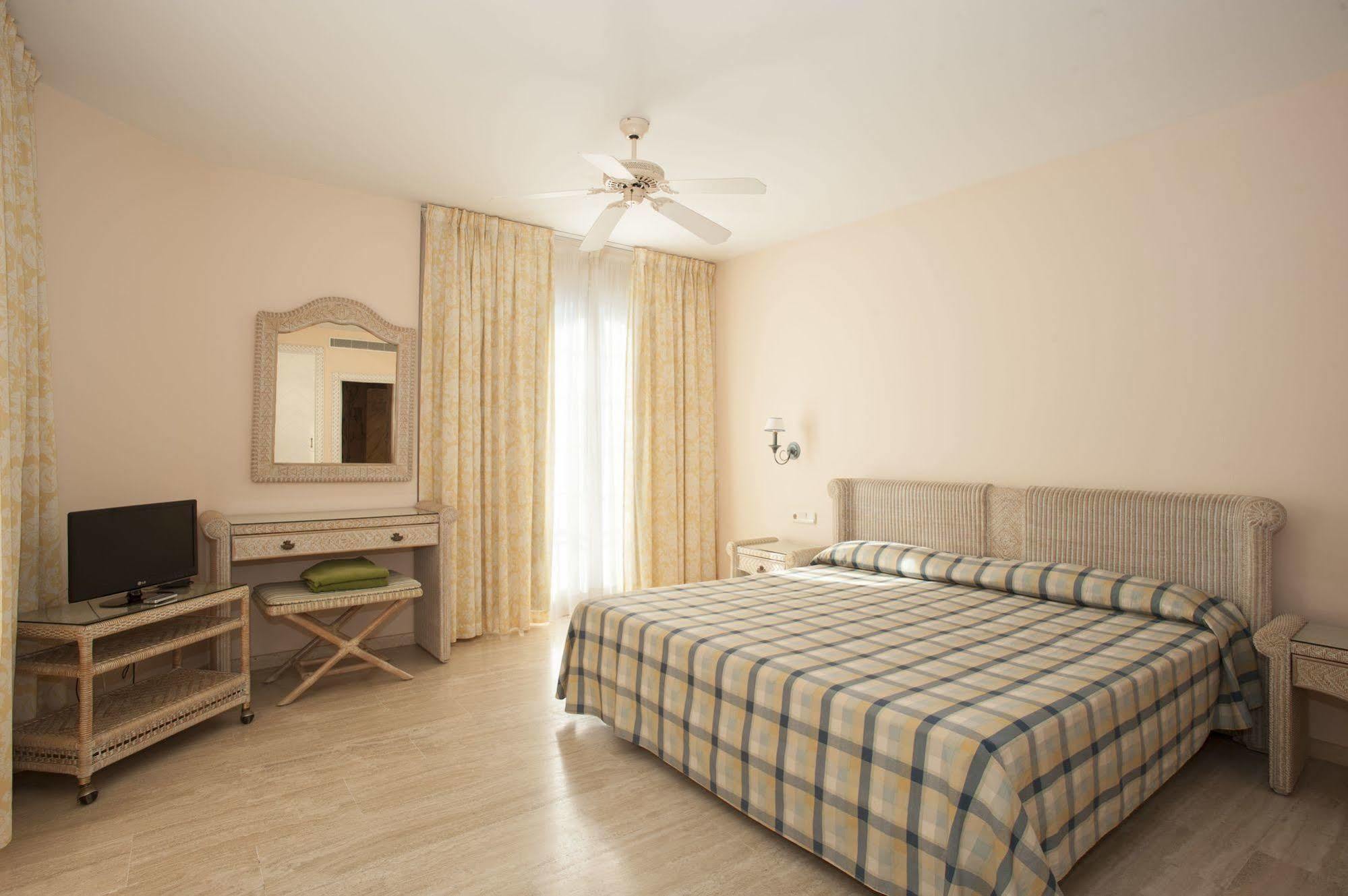 Hotel Palm Oasis Maspalomas 3*