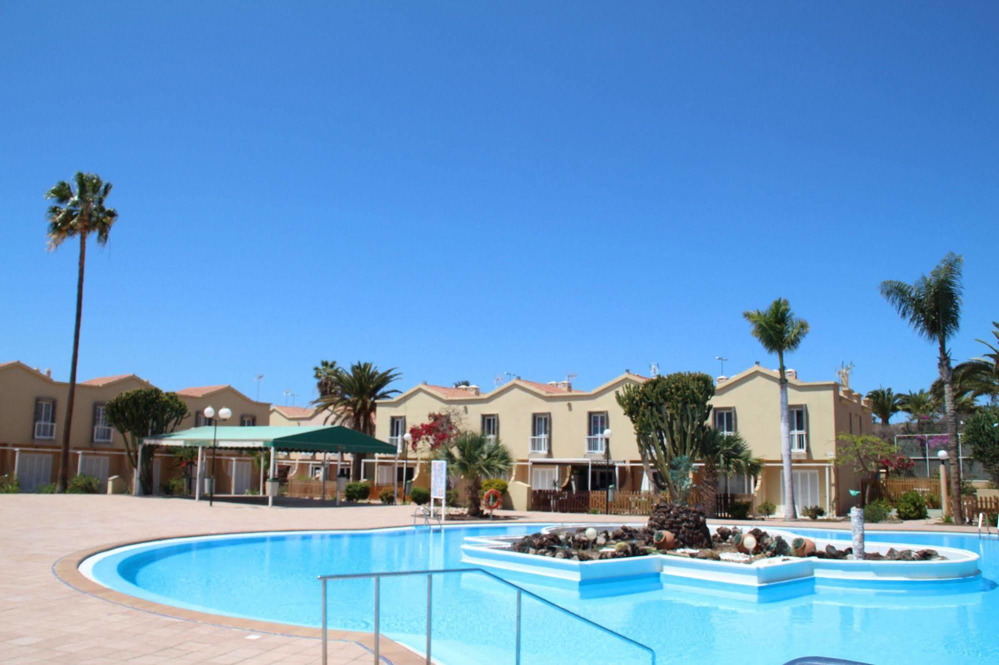 Oasis Club (adults Only) Apartment