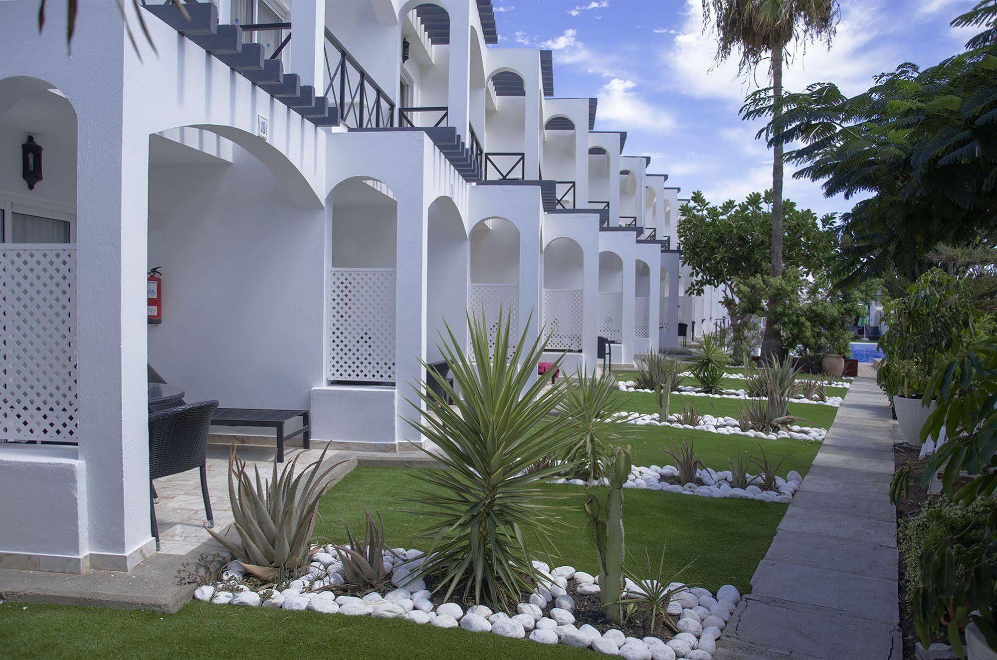 Hotel Vista Bonita - Gay And Lesbian Only (adults Only) 3*