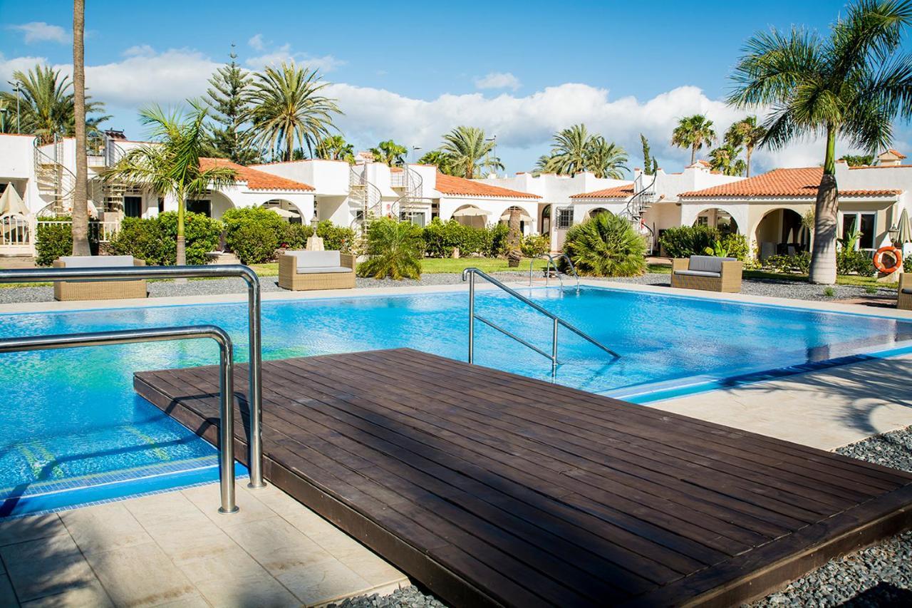 El Parque Rey Carlos Aparthotel