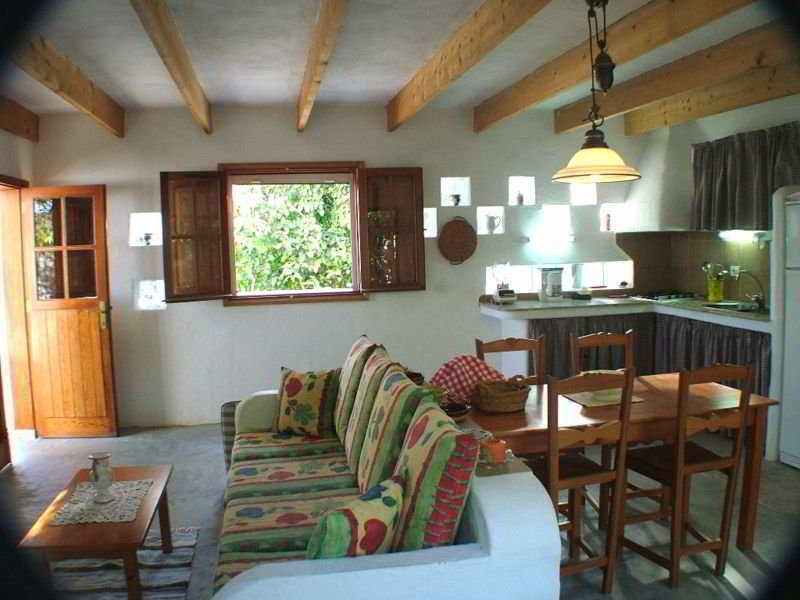 Cho Manuel Hotel 2*