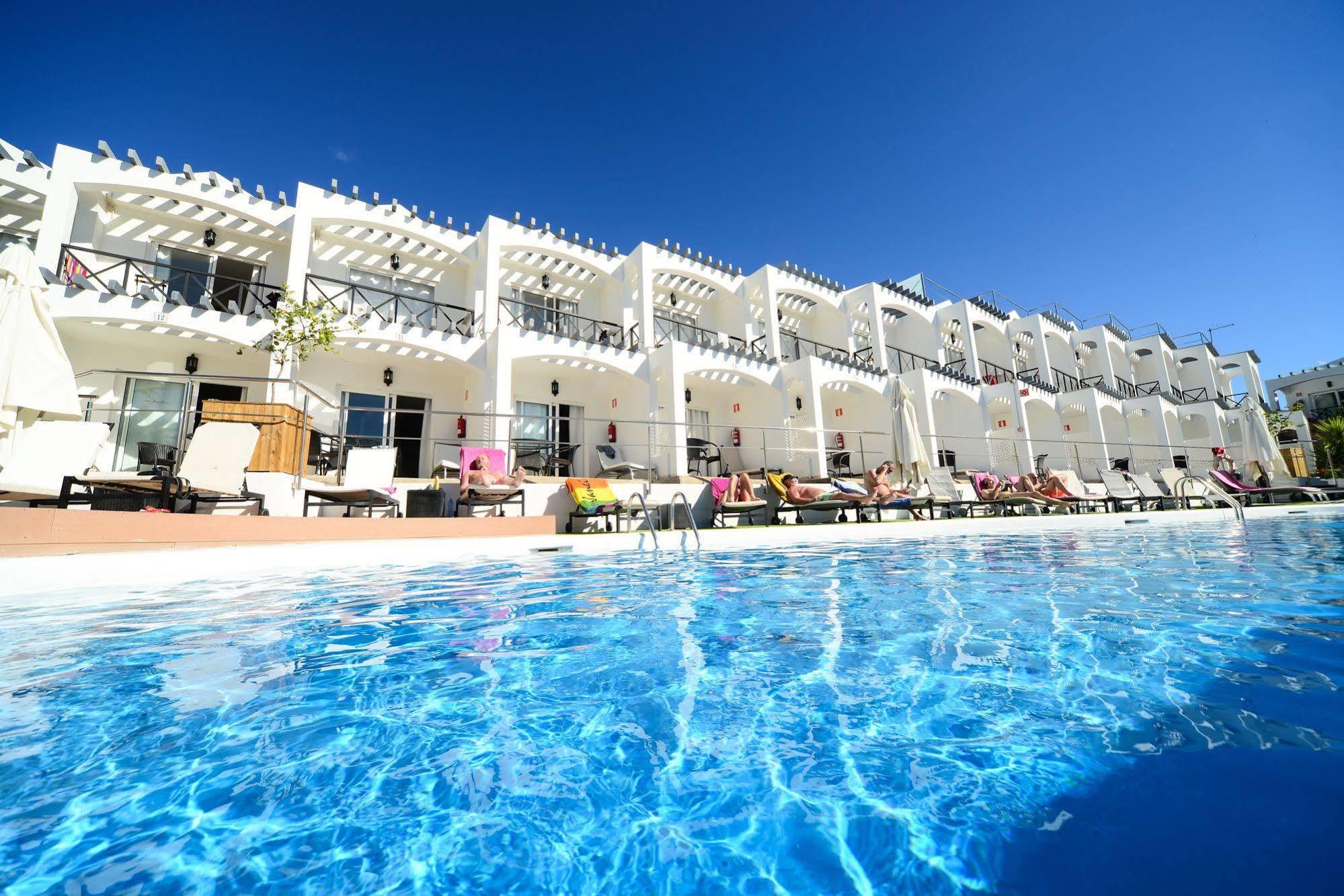 Hotel Vista Bonita - Gay And Lesbian Only (adults Only) 3*