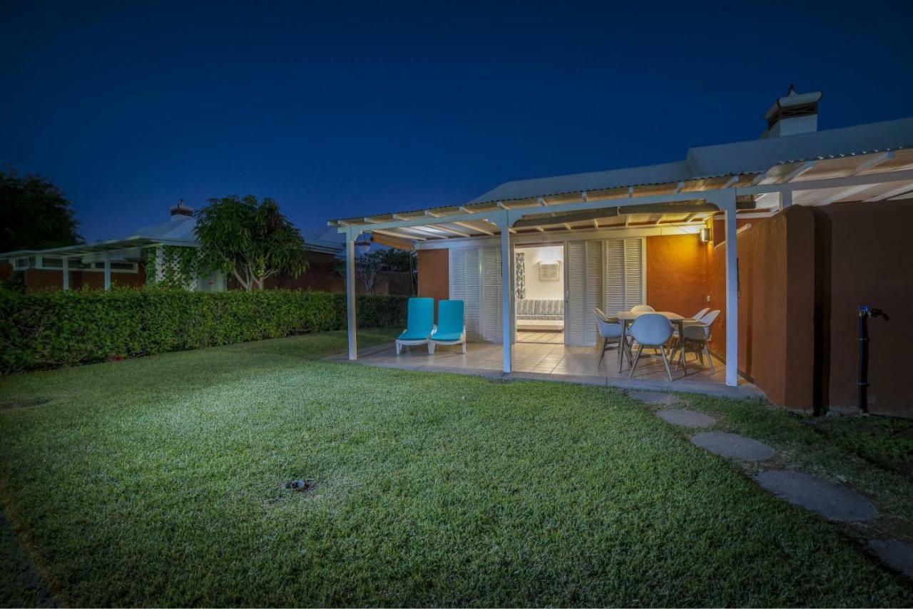 Bungalow Los Melocotones 4p Jardin Piscina By Lightbooking Maspalomas (Gran Canaria)