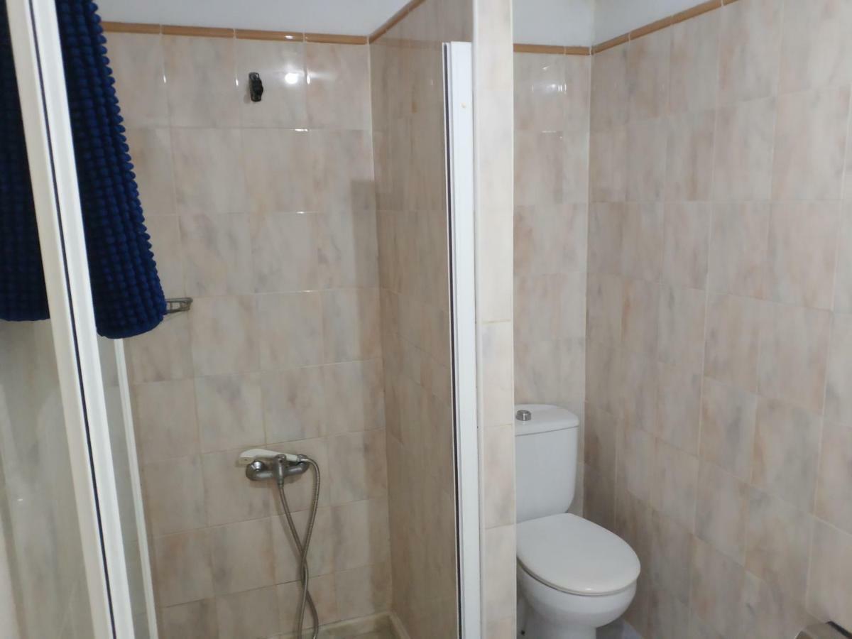 Bungalow With Private Garden Nex To Yumbo Center Holiday home