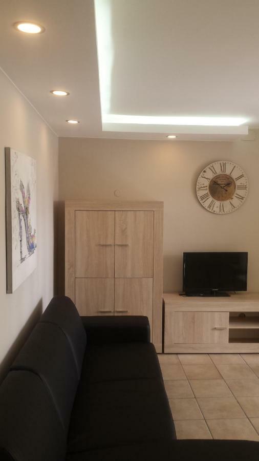 Ronsan Apartment