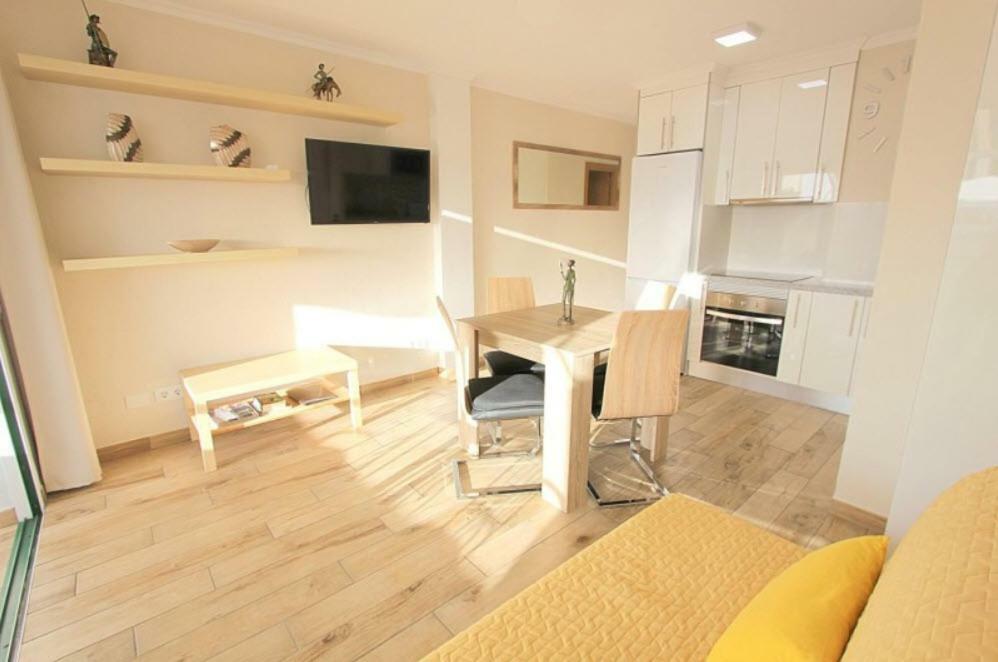Dom Elena Surycan Apartment *