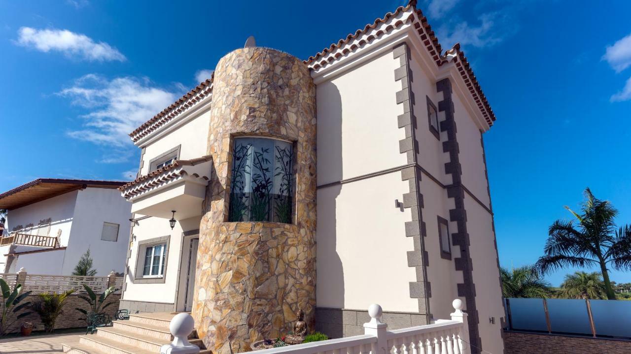 Villa, Private Heated Pool And Jacuzzi . Maspalomas (Gran Canaria)