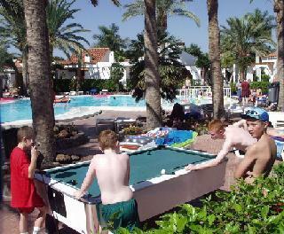 El Palmeral Apartment *